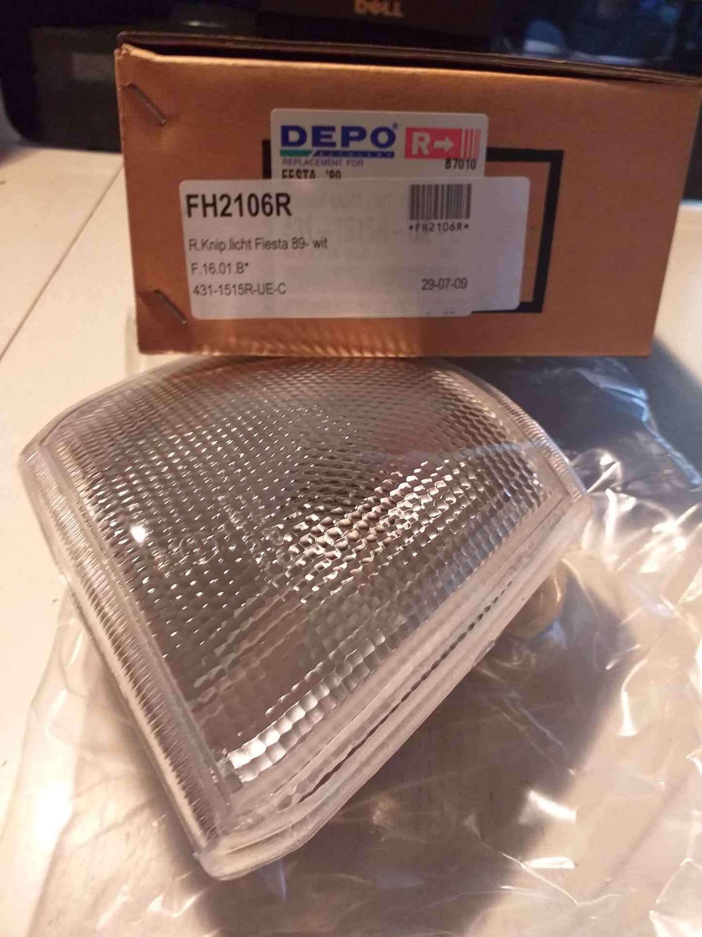Ford Fiesta 89 BJ Blinkerleuchte original Depot NEU