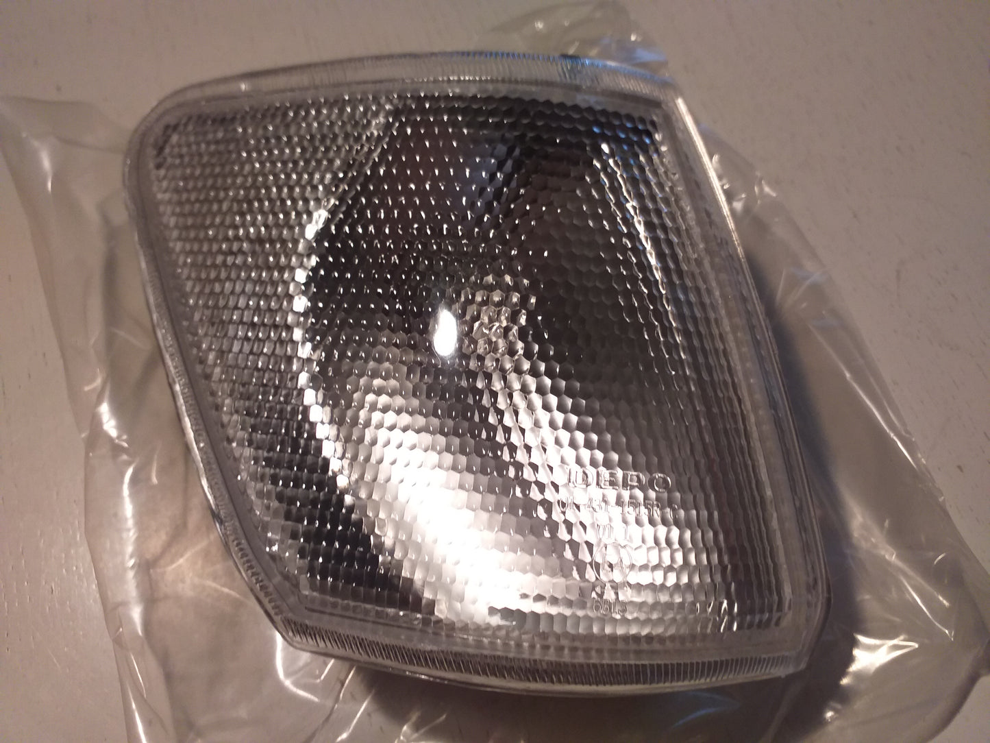 Ford Fiesta 89 BJ Blinkerleuchte original Depot NEU