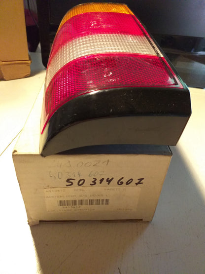Kadett D Rückleuchte links original LEART NEU