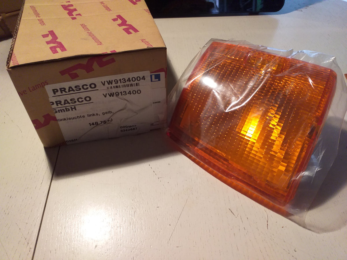 VW Transporter T4 Bj 92- 8.96 Blinkerleuchte links original TYC NEU