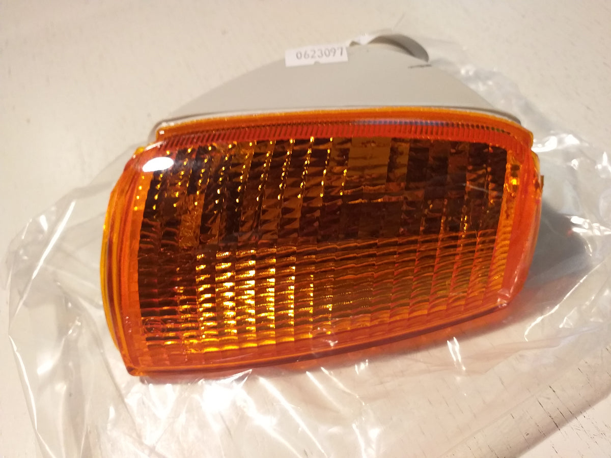 VW Polo Bj 91-94 Blinkerleuchte rechts original DEPO NEU