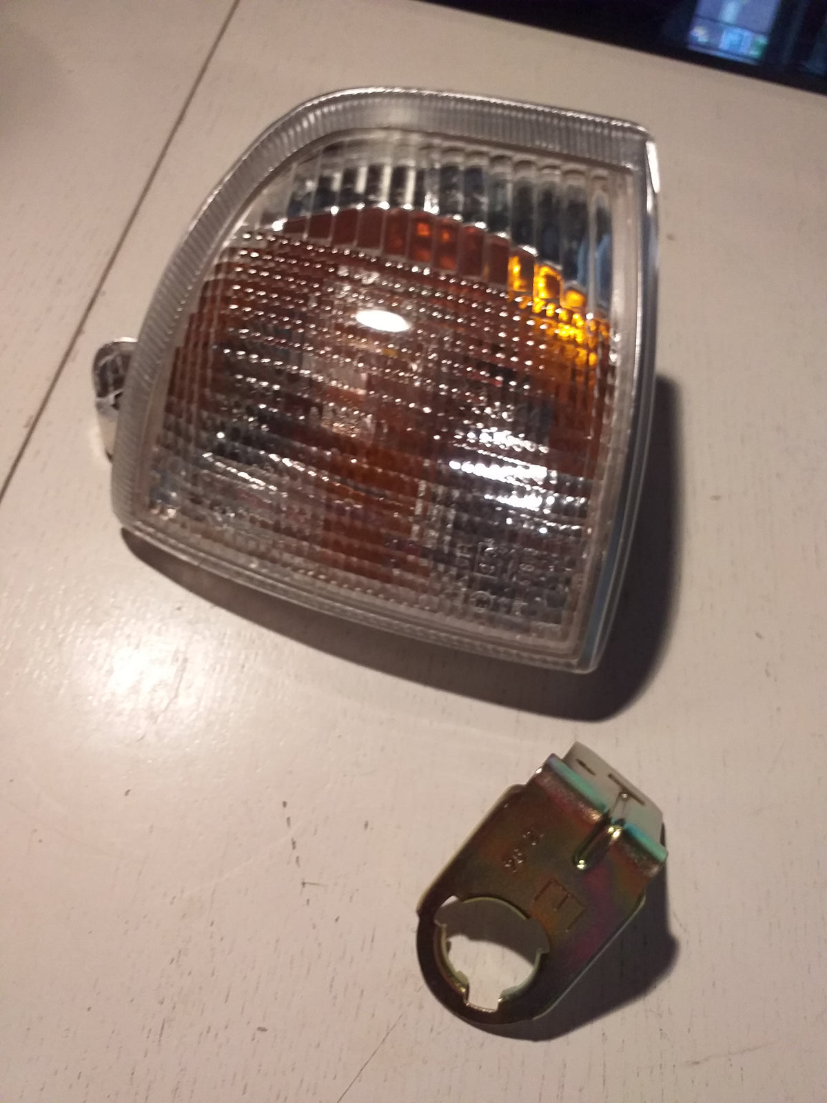 Ford Escort Apollo Verona Blinkerleuchte links original ARTEB NEU