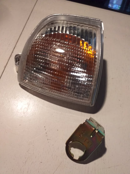 Ford Escort Apollo Verona Blinkerleuchte links original ARTEB NEU