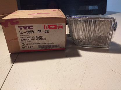 VW Passat Lampe an Stoßstange original TYC NEU