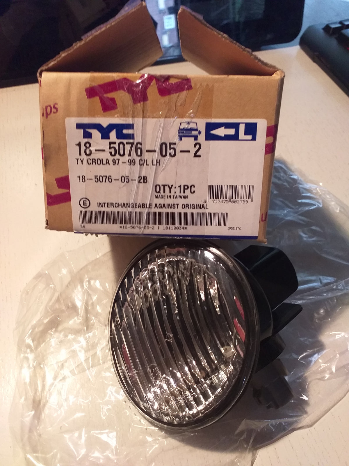 Toyota Corolla 97-99 Bj Scheinwerfer original TYC NEU