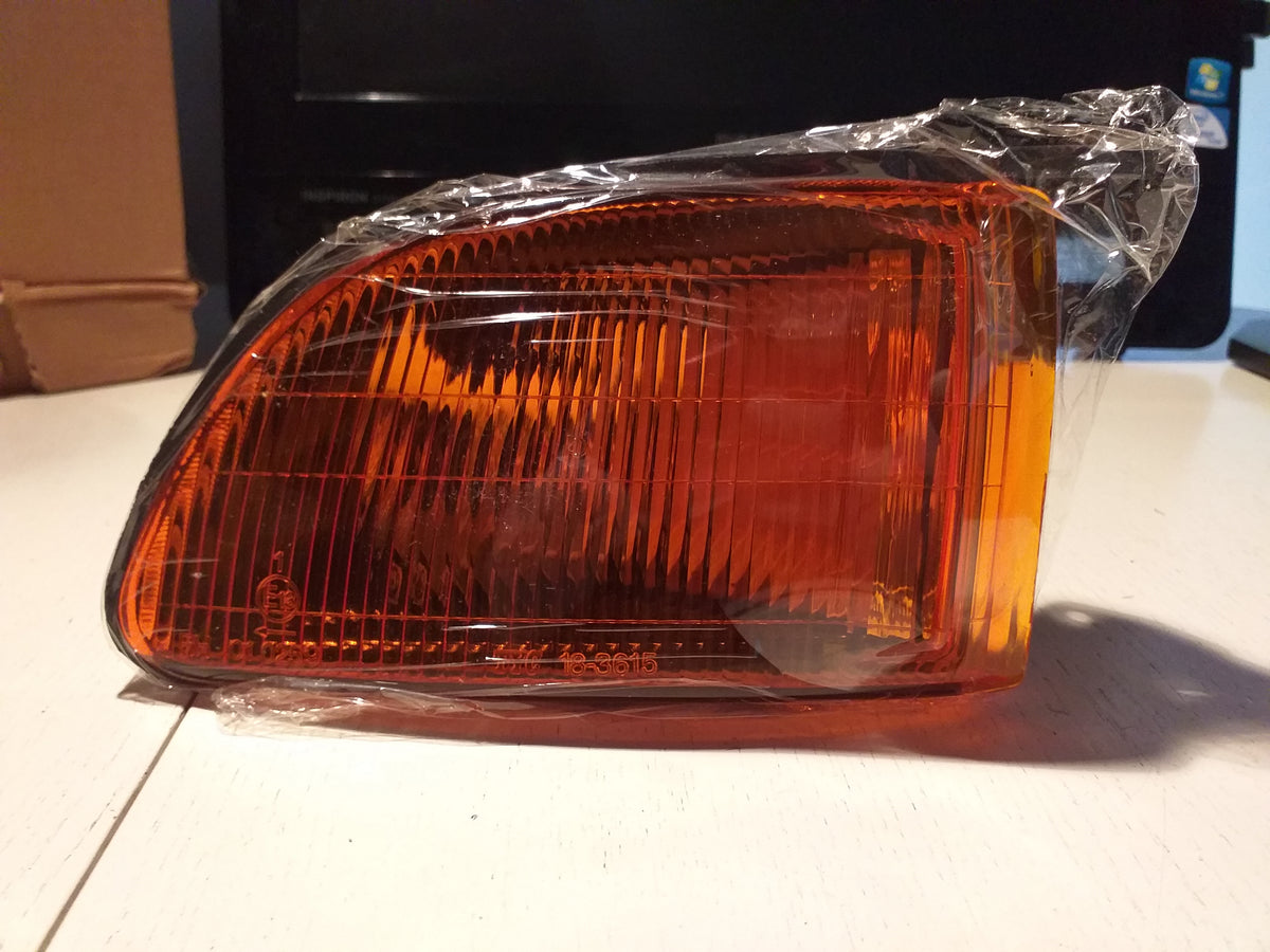 Mitsubishi Galant Bj 97 Blinkerleuchte original TYC NEU