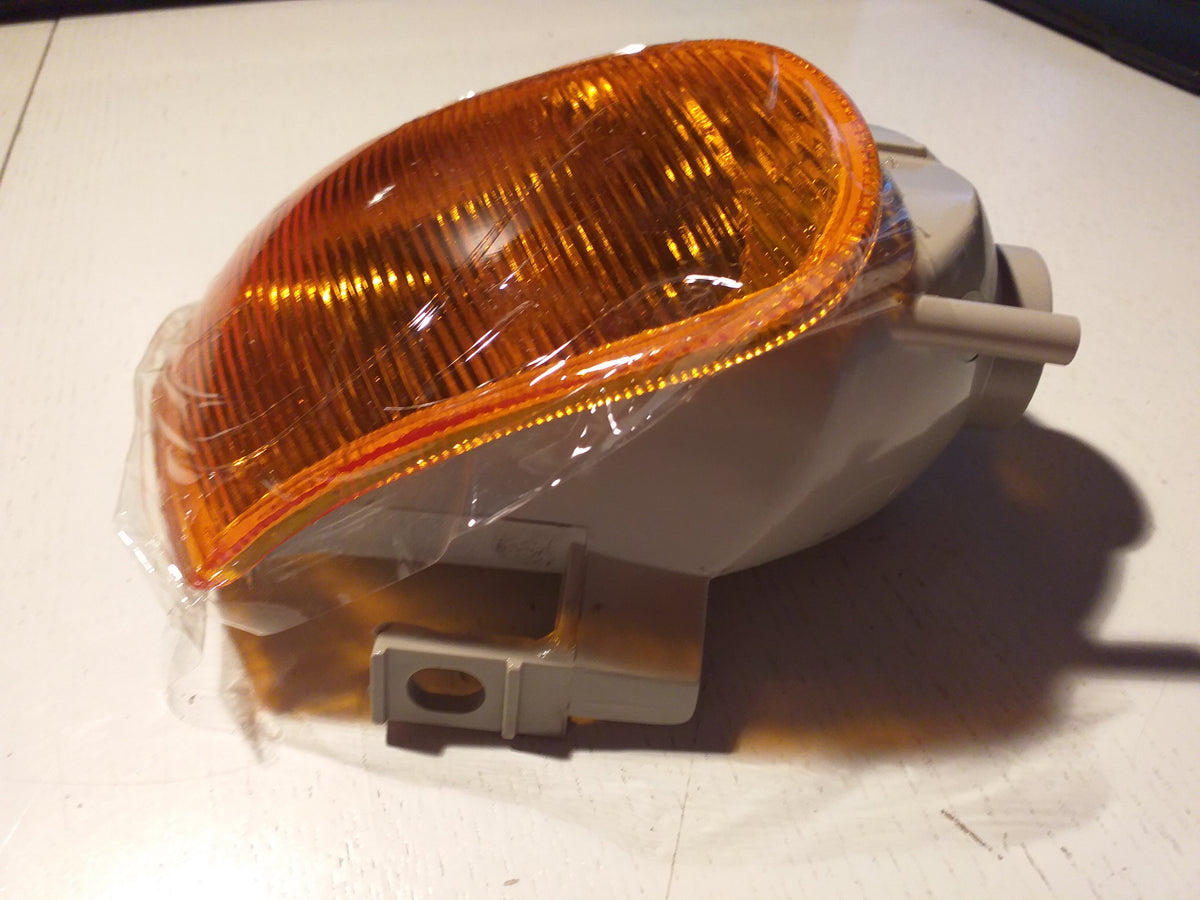 VW Polo Bj 95 Blinkerleuchte rechts NEU