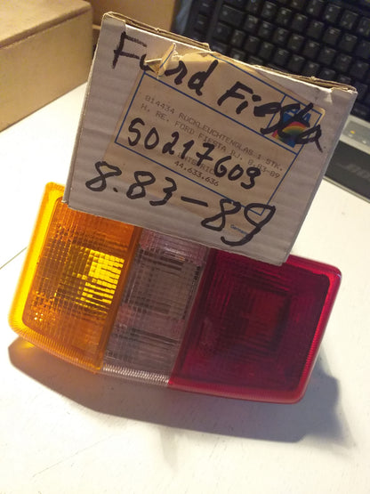 Ford Fiesta Rückleuchte rechts original NEU