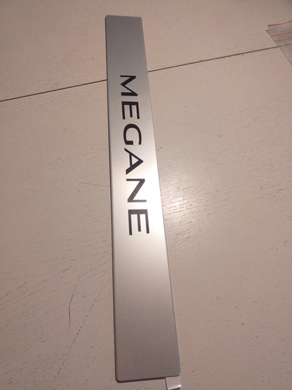 Renault Megane Emblem original Renault NEU