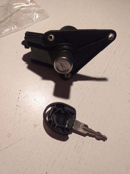 Corsa B Tigra A Kofferraumschloss original GM Opel NEU