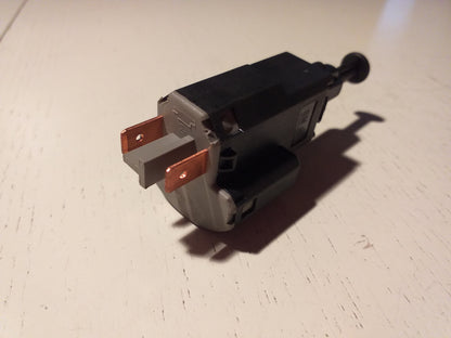 Astra G Vectra B Zafira A Bremslichtschalter original GM Opel NEU