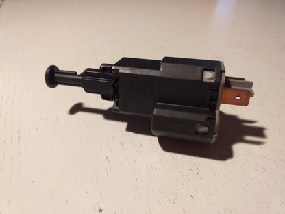 Astra G Vectra B Zafira A Bremslichtschalter original GM Opel NEU