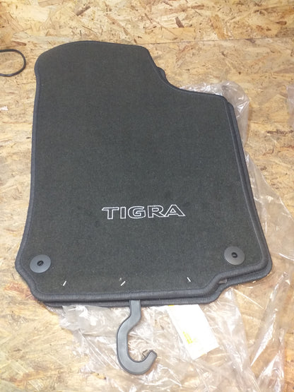 Tigra Fußmattensatz vorne original GM Opel NEU