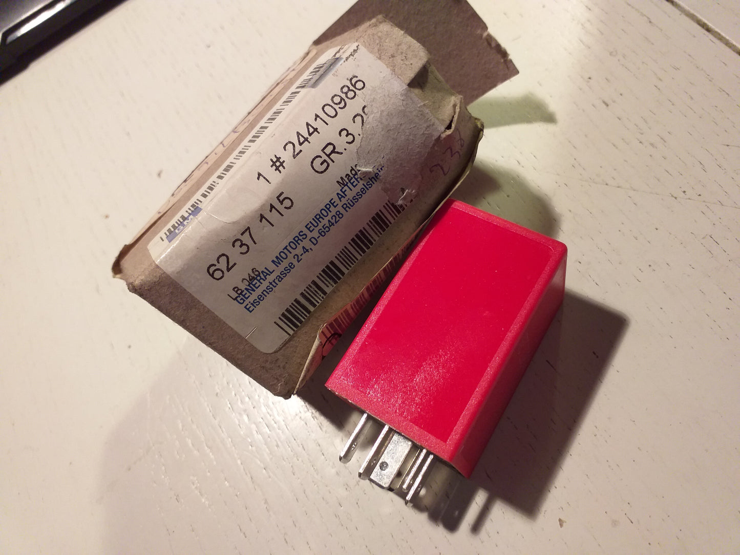 Omega B Relais elektrische Servolenkung original GM Opel NEU