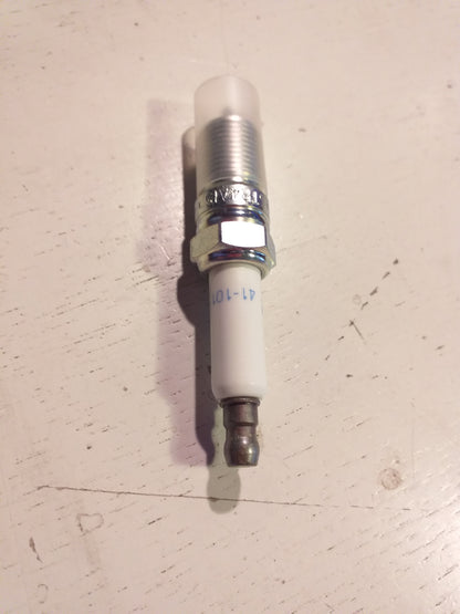 Chevrolet GMC Buick Zündkerze original ACDELCO  NEU