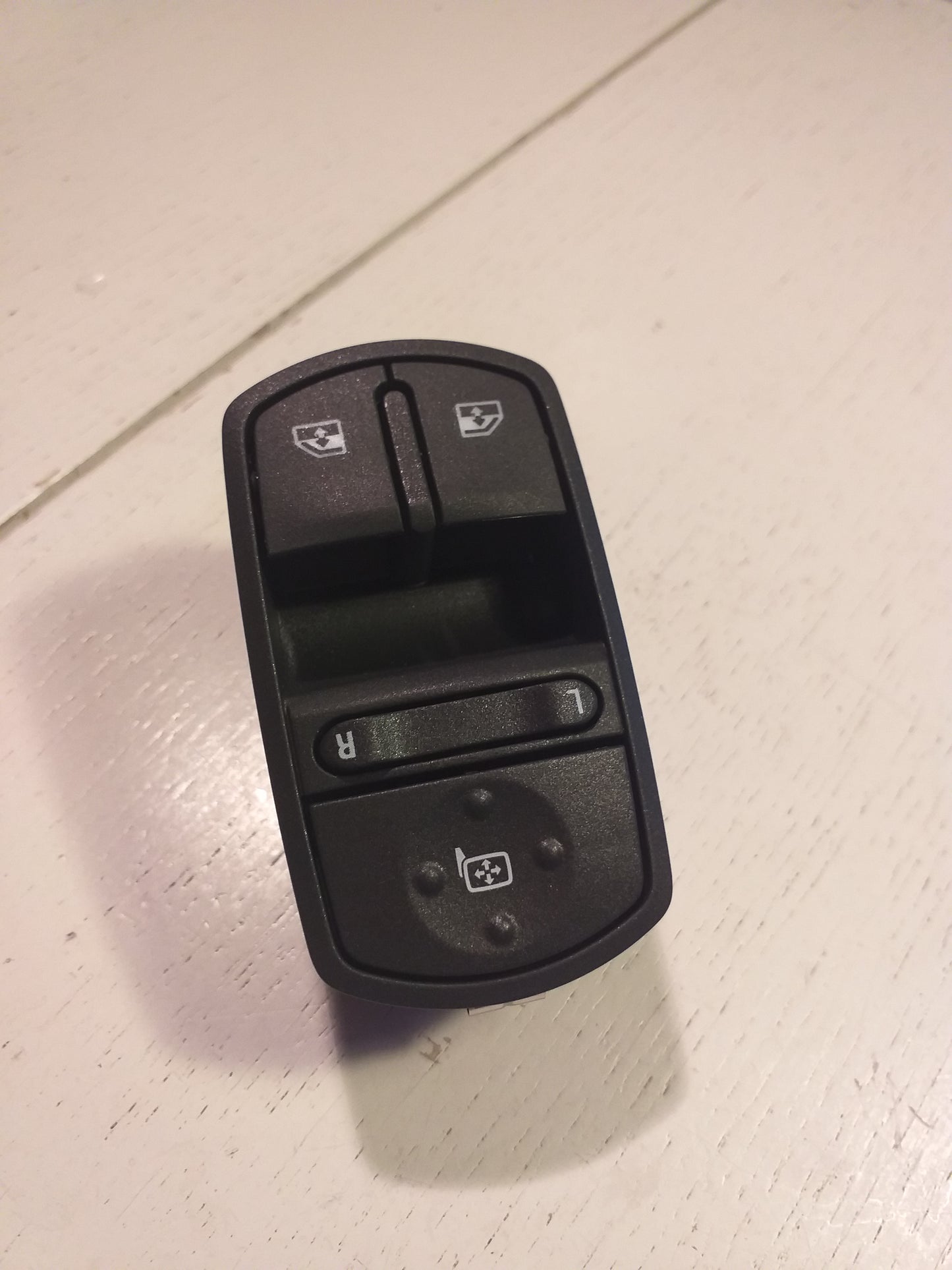 Corsa D 1,3CDTI Fensterheberschalter original  GM Opel NEU