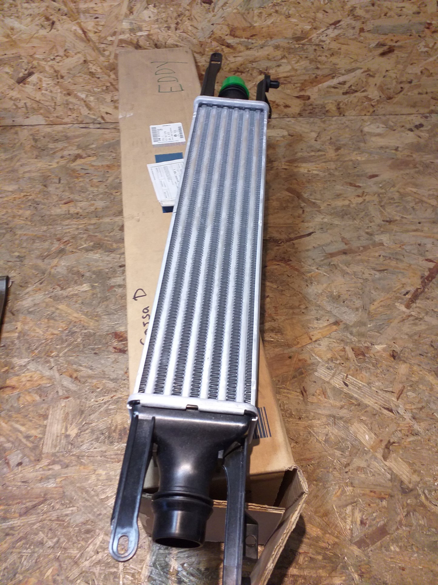 Corsa D 1,3 CDTI Ladeluftkühler original GM Opel NEU