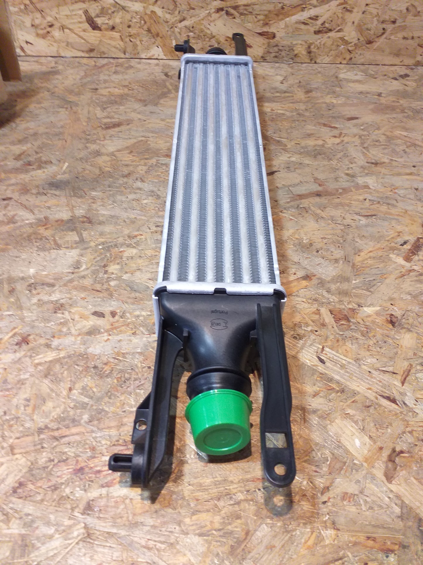 Corsa D 1,3 CDTI Ladeluftkühler original GM Opel NEU