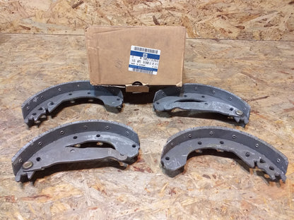 Ascona B Manta B Bremsbackensatz original GM Opel NEU