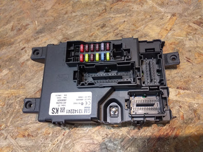 Corsa D Sicherungskasten original GM Opel NEU