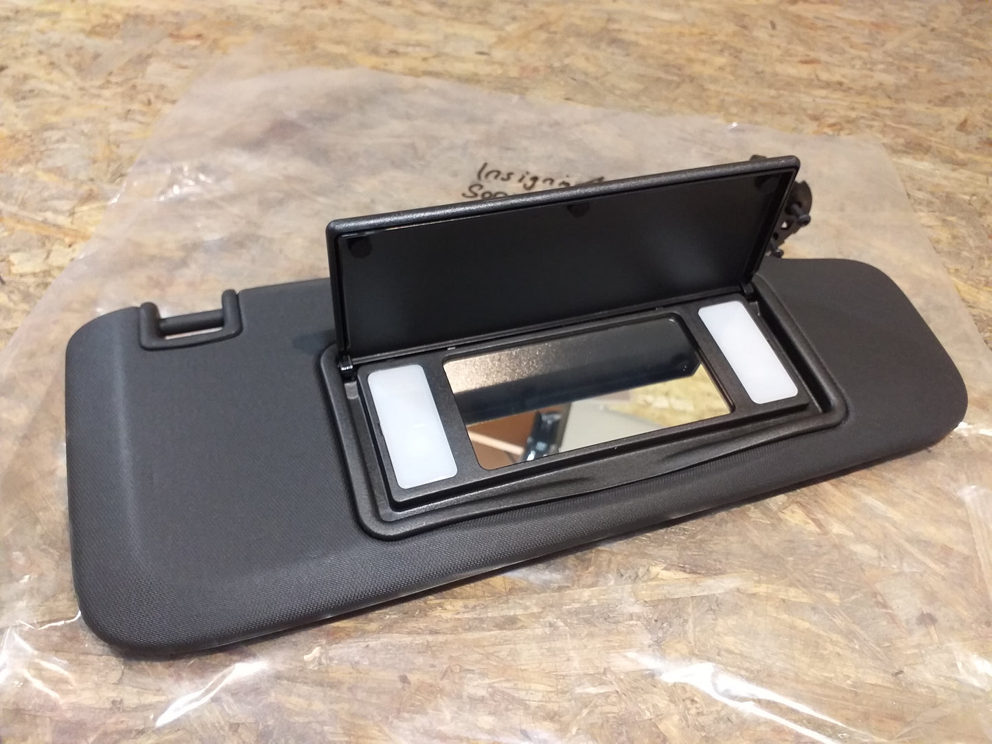 Insignia A Sonnenblende rechts original GM Opel NEU