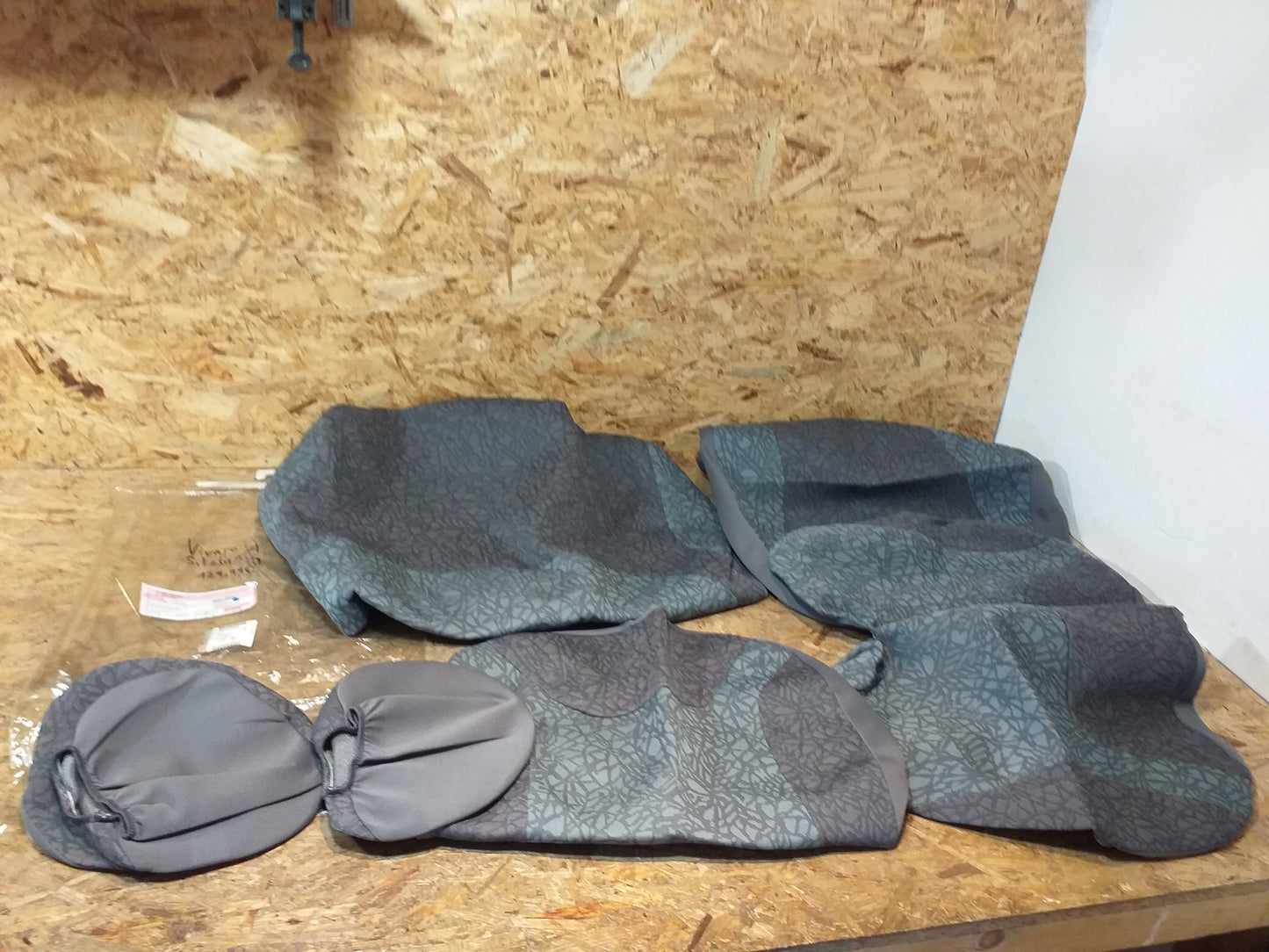 Vivaro A Sitzbezugset original  GM Opel NEU