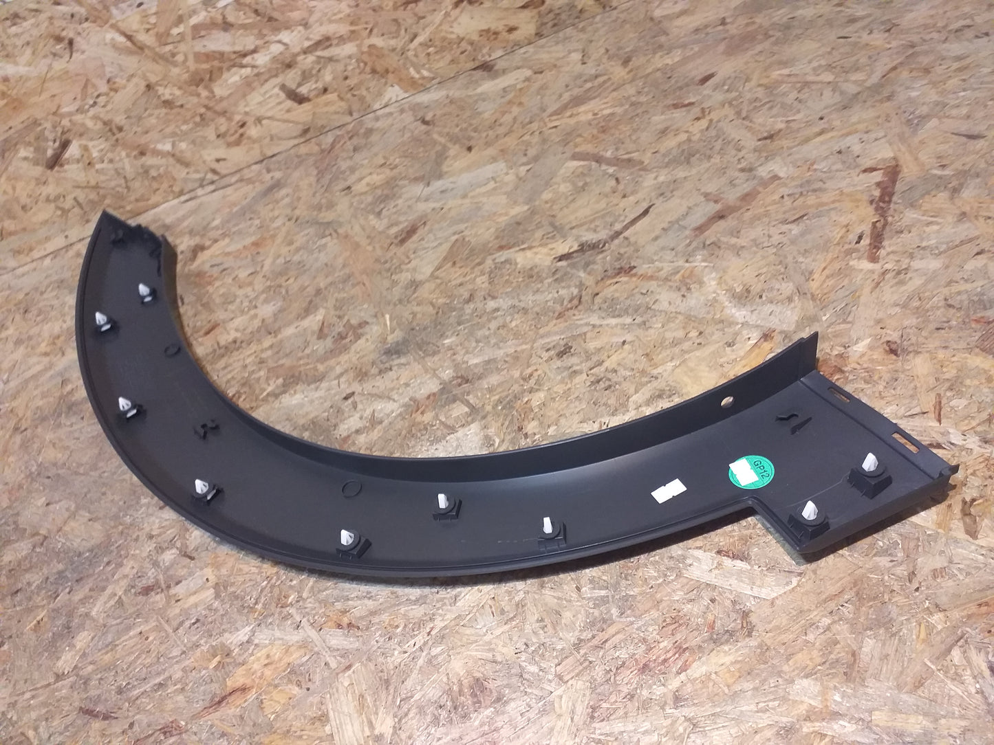 Chevrolet Captiva Radlauf vorne links original GM Opel NEU
