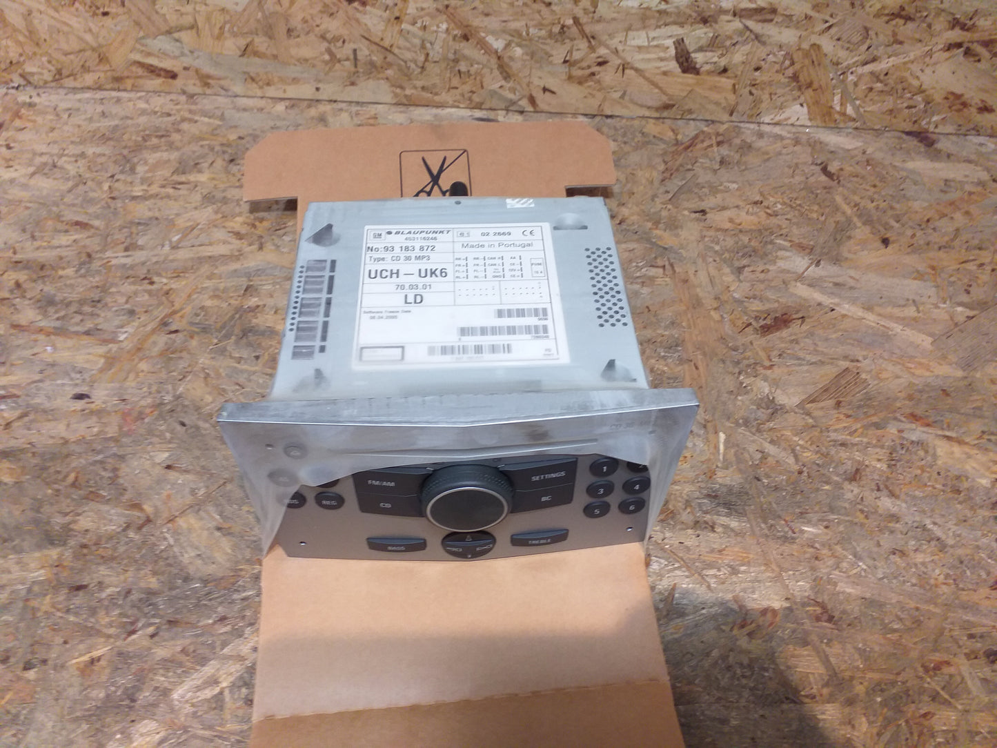 Astra H Zafira B Autoradio original  GM Opel NEU