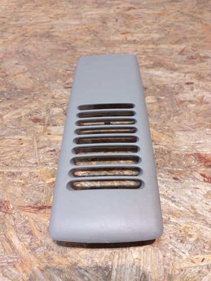 Vivaro A Lufteinlass Seitenwand original GM Opel NEU