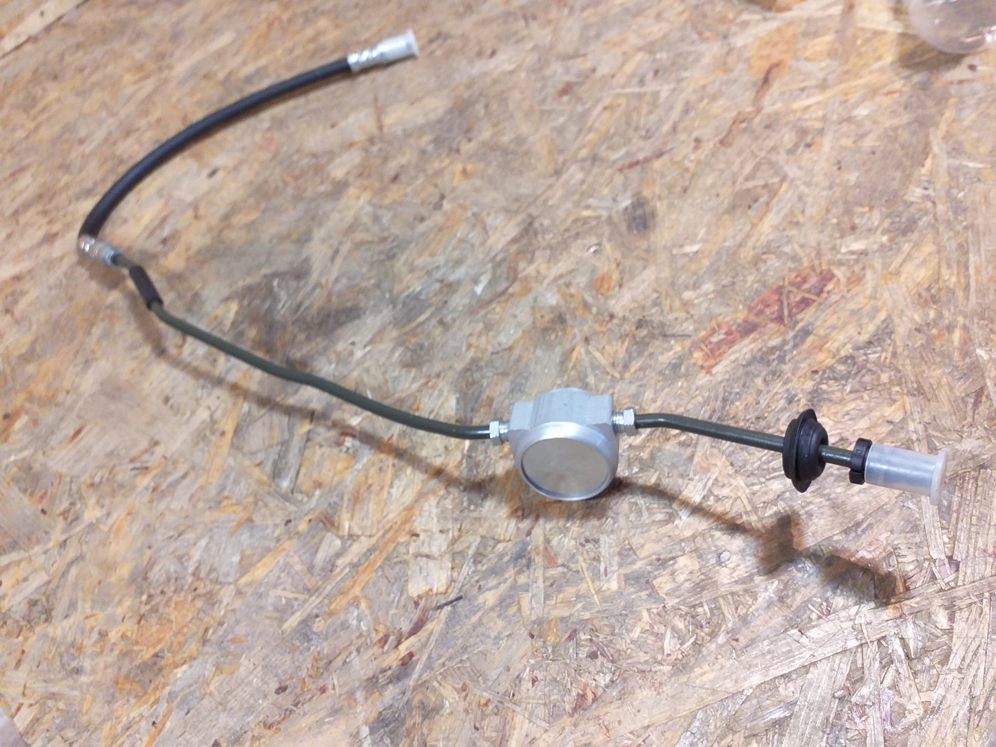 Corsa C Leitung Kupplungszylinder original GM Opel NEU