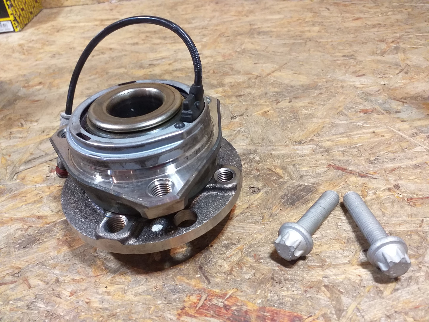 Astra H Radnabe vorne original GM Opel NEU