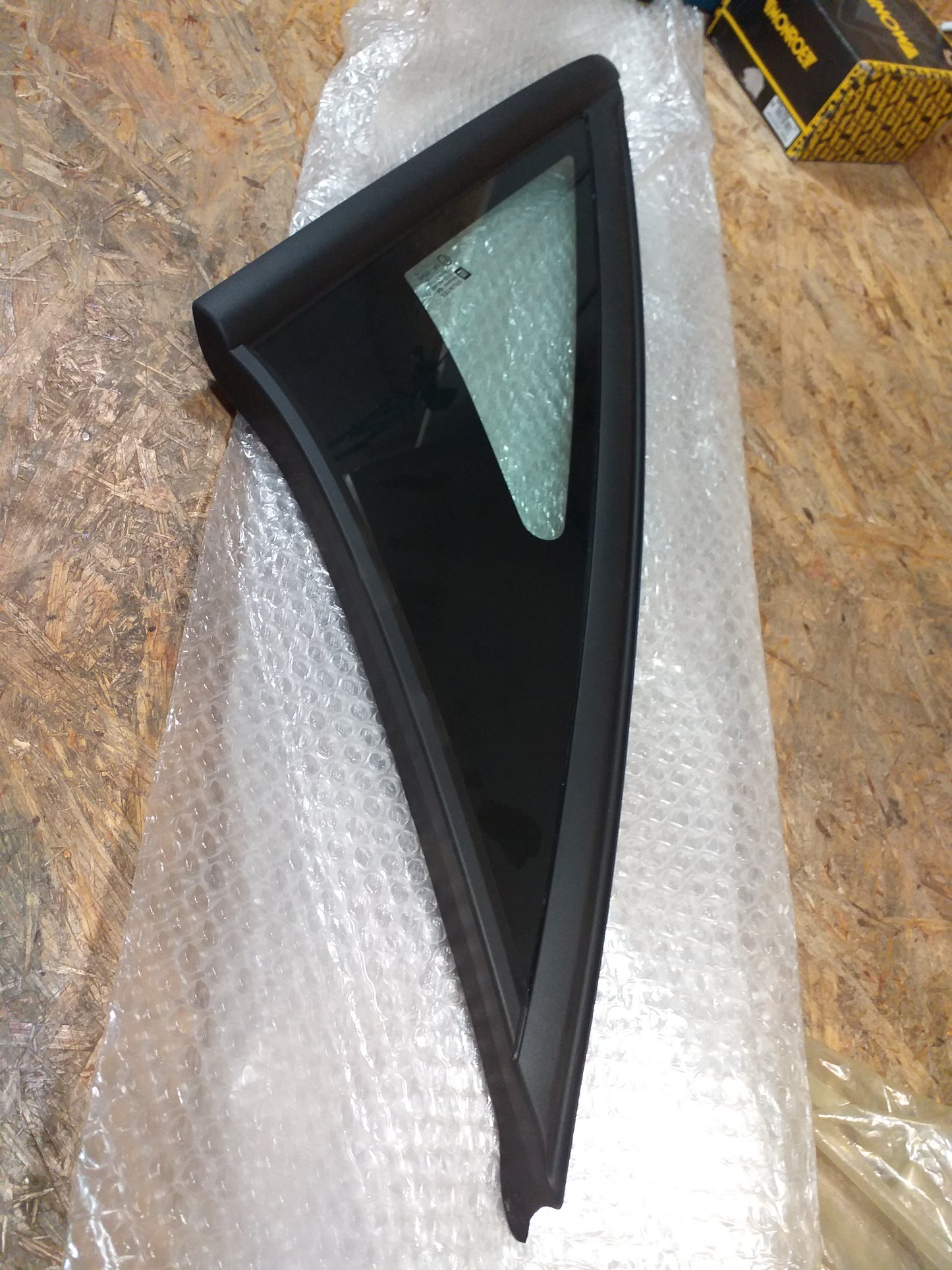 Vectra C  Dreiecksscheibe hinten rechts original GM Opel NEU