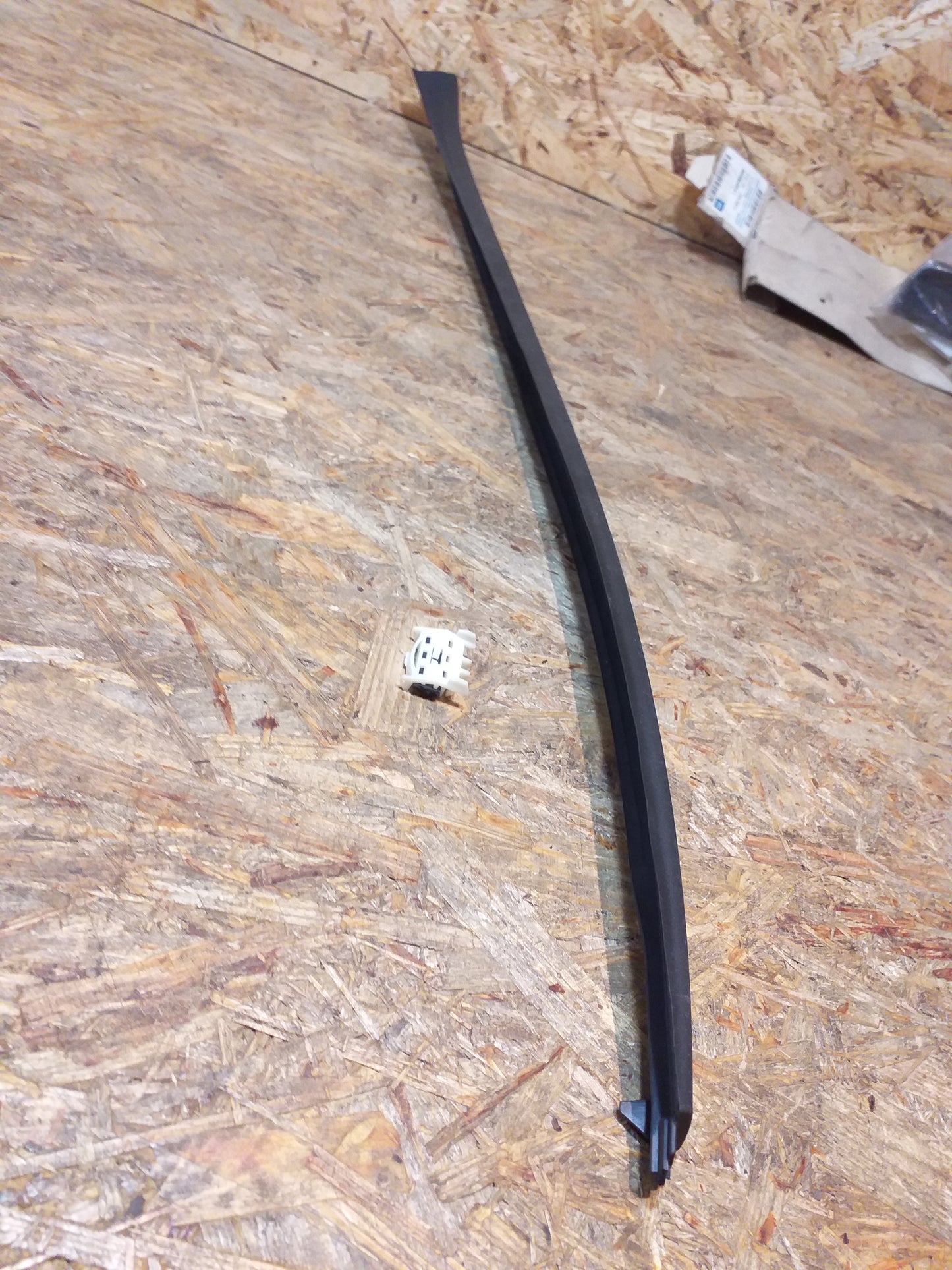 Astra J Zierleiste Blende Frontscheibe original GM Opel NEU