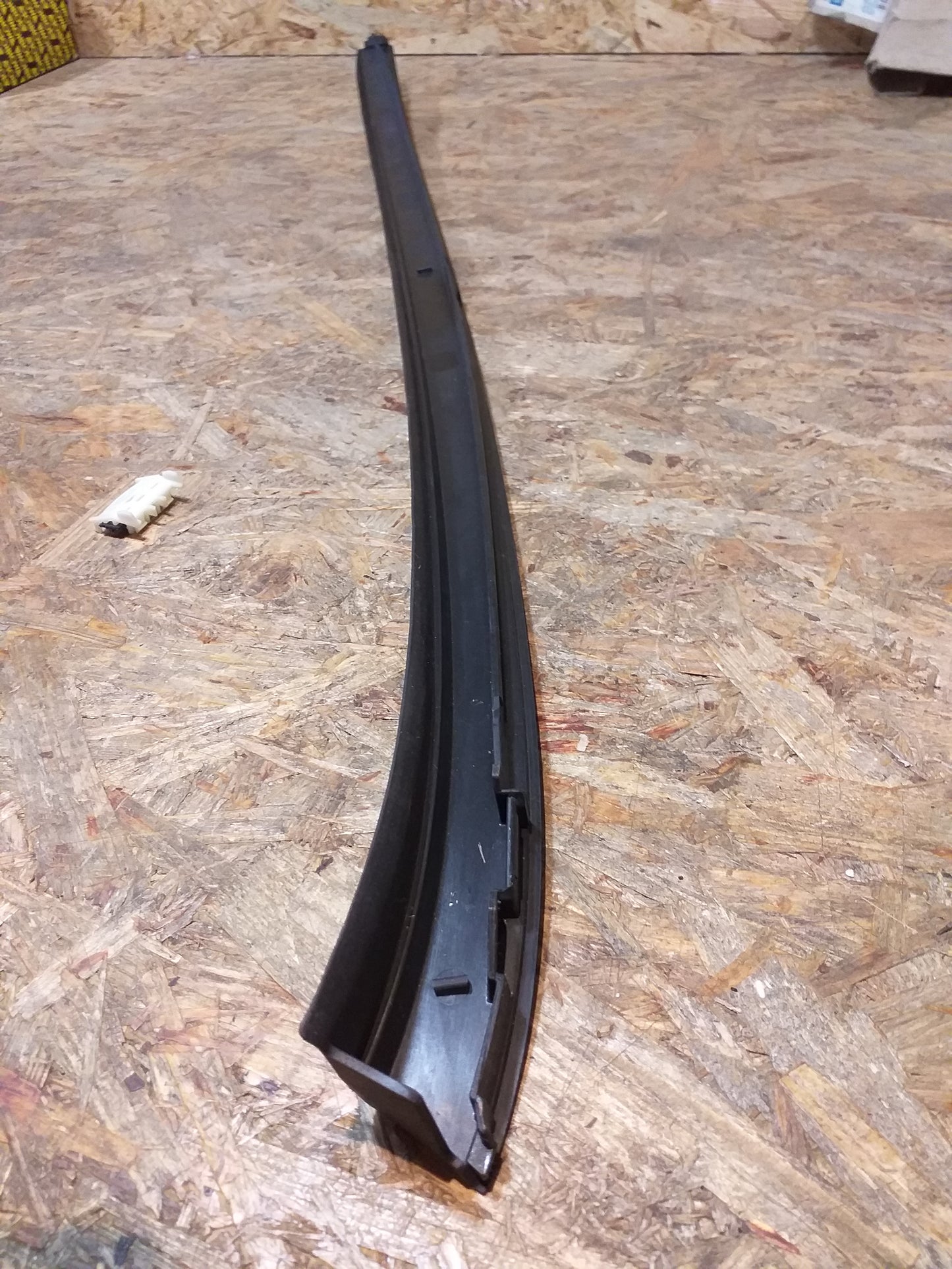 Astra J Zierleiste Blende Frontscheibe original GM Opel NEU