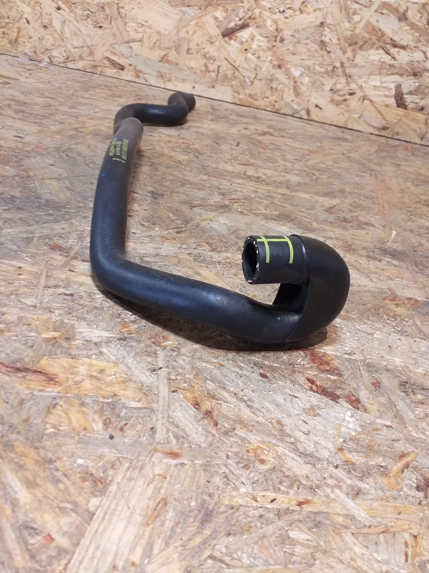 Meriva A Schlauch Rücklauf Ausgleichsbehälter an Verbindingunsrohr original GM Opel NEU