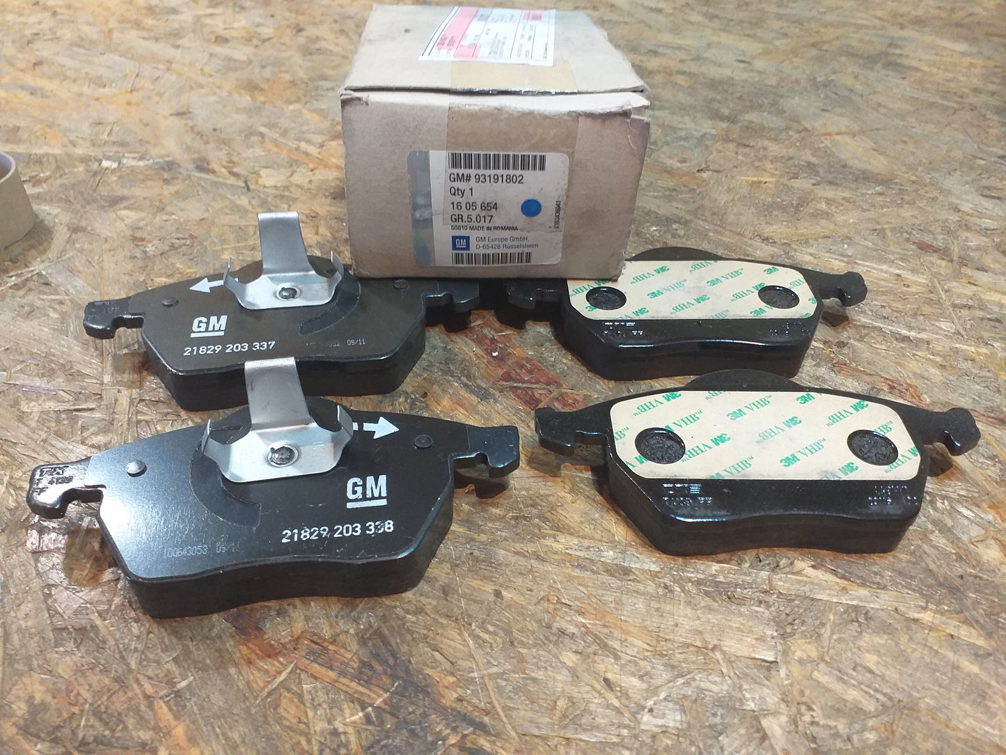 Vectra B Astra G Calibra Bremsklötze original GM Opel NEU