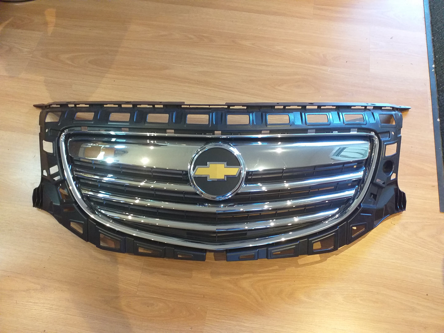 Insignia Kühlergrill original GM Opel NEU