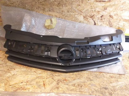 Astra H Kühlergrill ohne Emblem/Blende original GM Opel  NEU