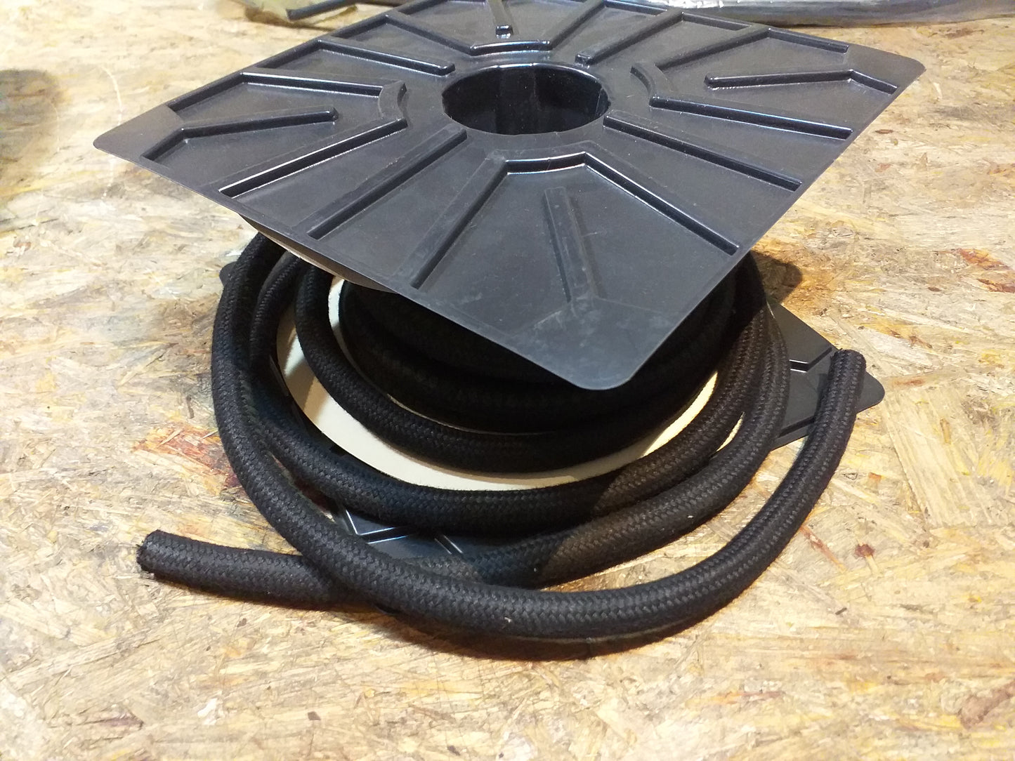 Oldtimer Youngtimer Benzinschlauch in Garn schwarz original würth NEU