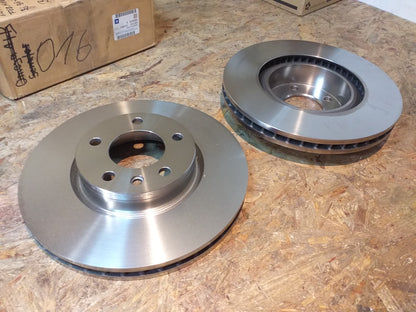 Astra F CC (T92) 1.4l 16V (F08,M08,F68,M68) 90PS Bj 96-98 Bremsscheibensatz belüftet vorne original GM Opel NEU