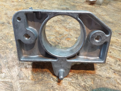 Vivaro 2.5DTi Motorhalter Motoraufgängung original GM Opel NEU