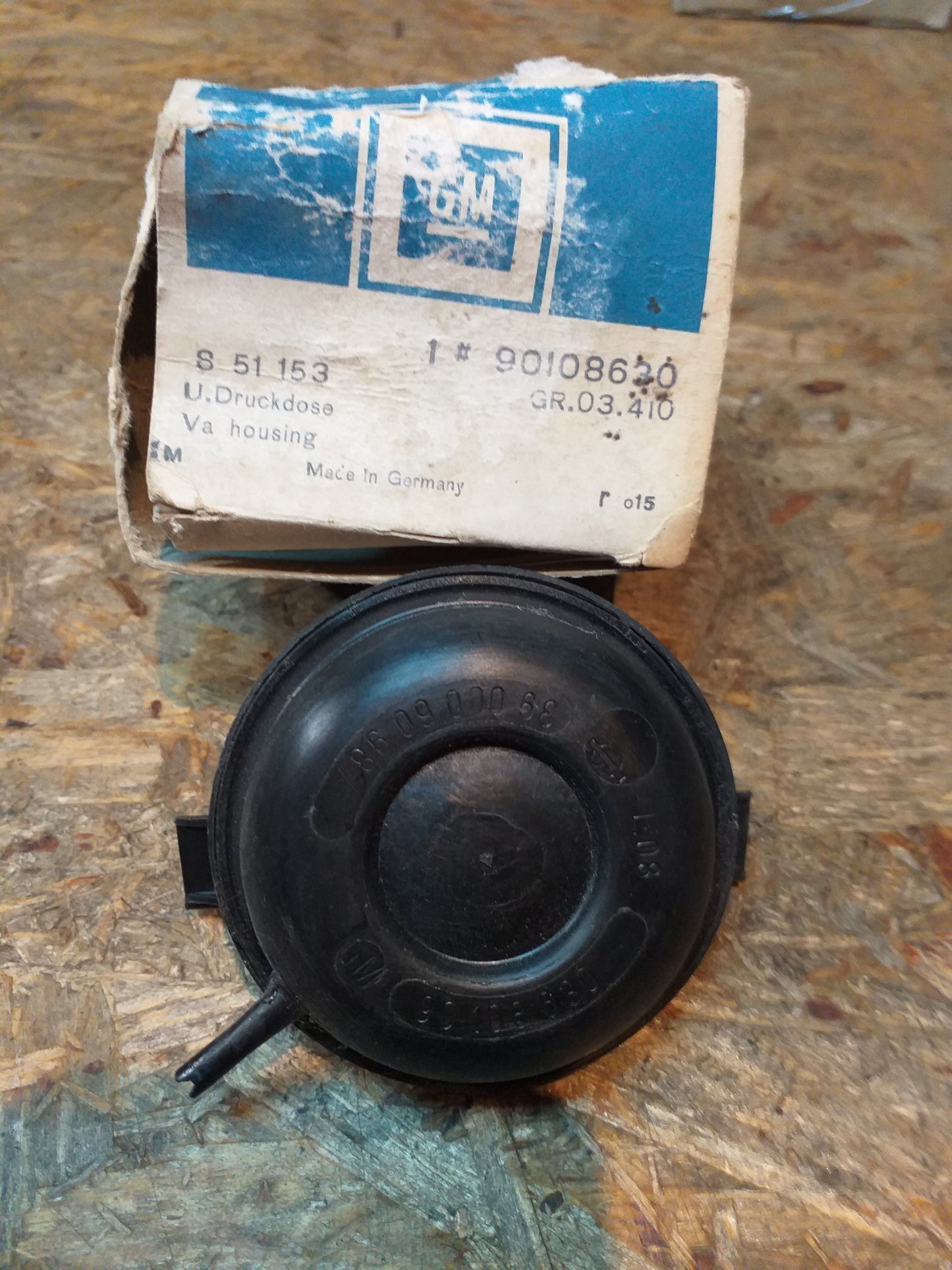 Manta A/B Rekord E Untersruckdose original GM Opel NEU