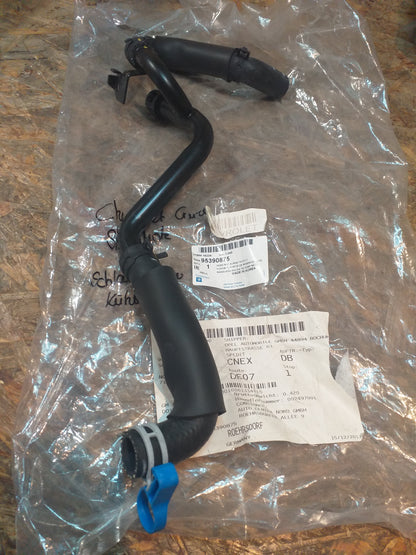 Chevrolet Cruze Stufenheck Schlauch an Kühler original GM Opel NEU