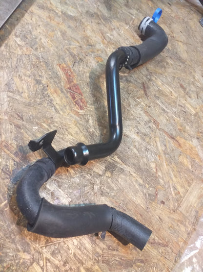 Chevrolet Cruze Stufenheck Schlauch an Kühler original GM Opel NEU