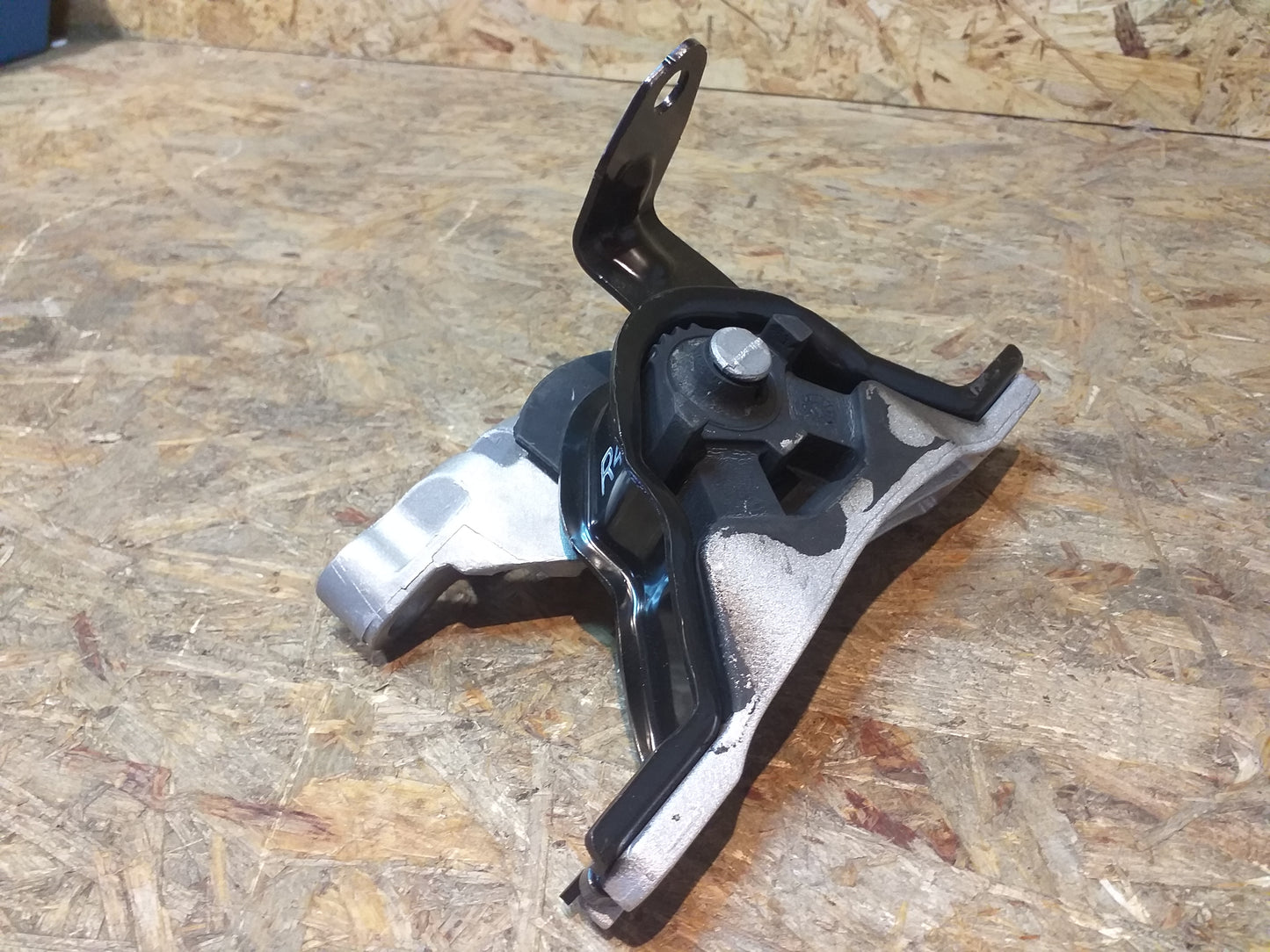 Antara Bj 5.06-12.11 Lagerung Motor original GM NEU