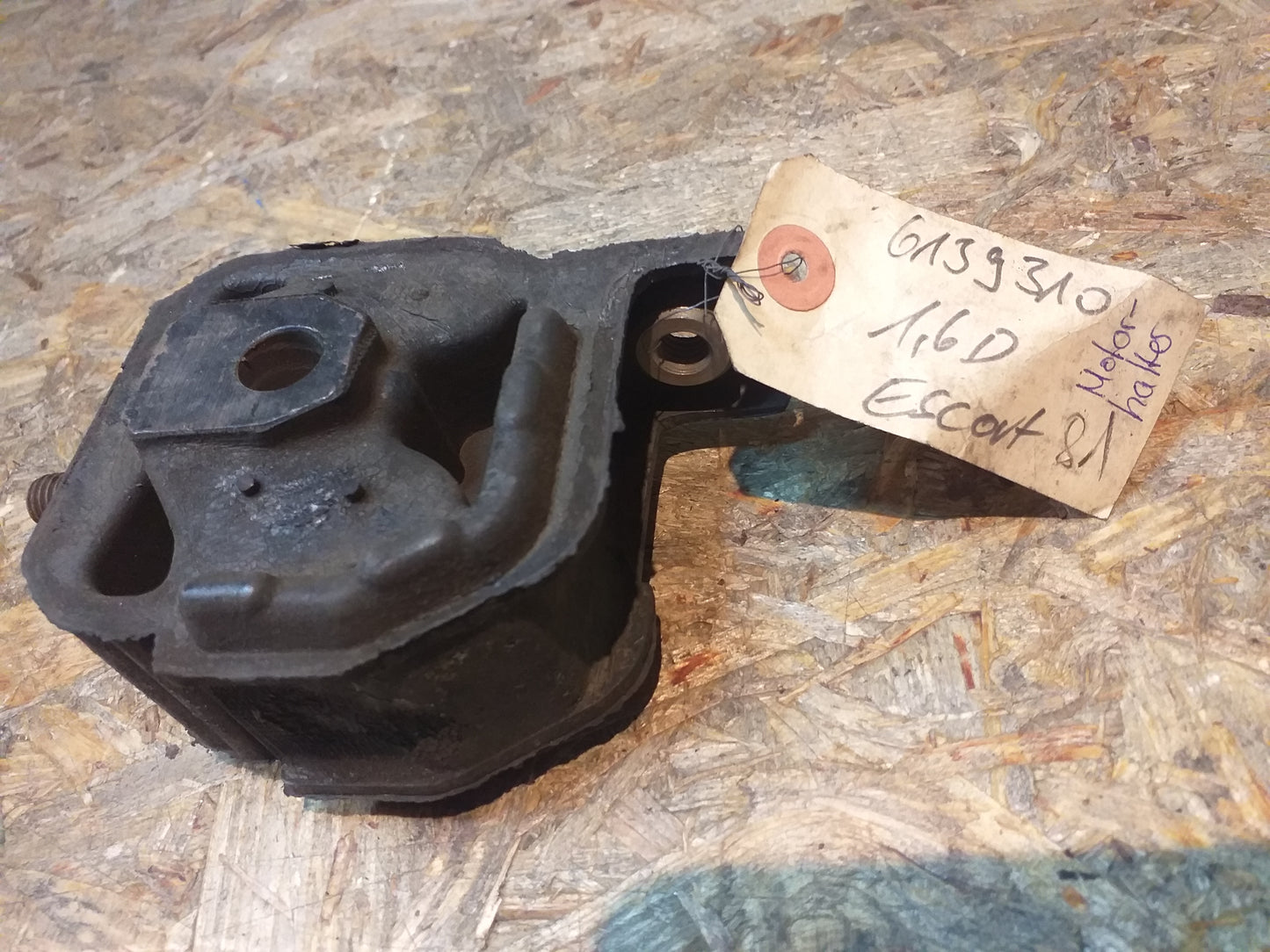 Ford Escort 81 1.6D Motorhalter original Ford NEU