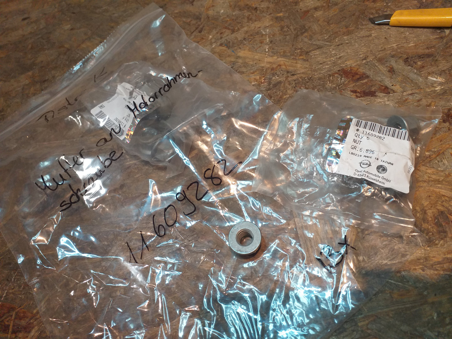 Astra K Mutter an Motorrahmen-Schraube original GM Opel NEU