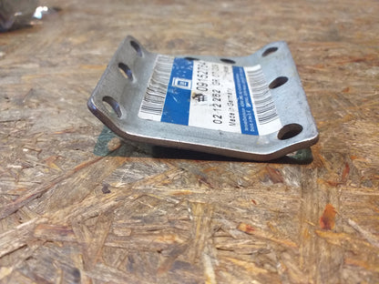 Vectra B Verstärkung Längsträger v.r original GM Opel NEU