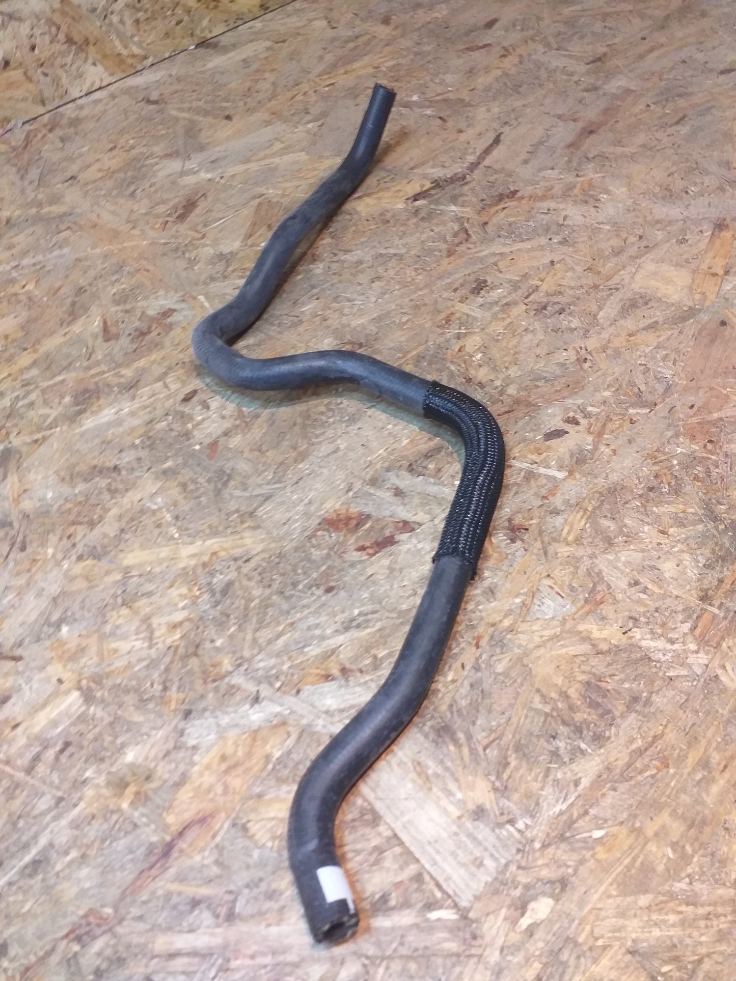 Vivaro A Schlauch Ausgleichsbehälter an Kühler Einlass original GM Opel NEU