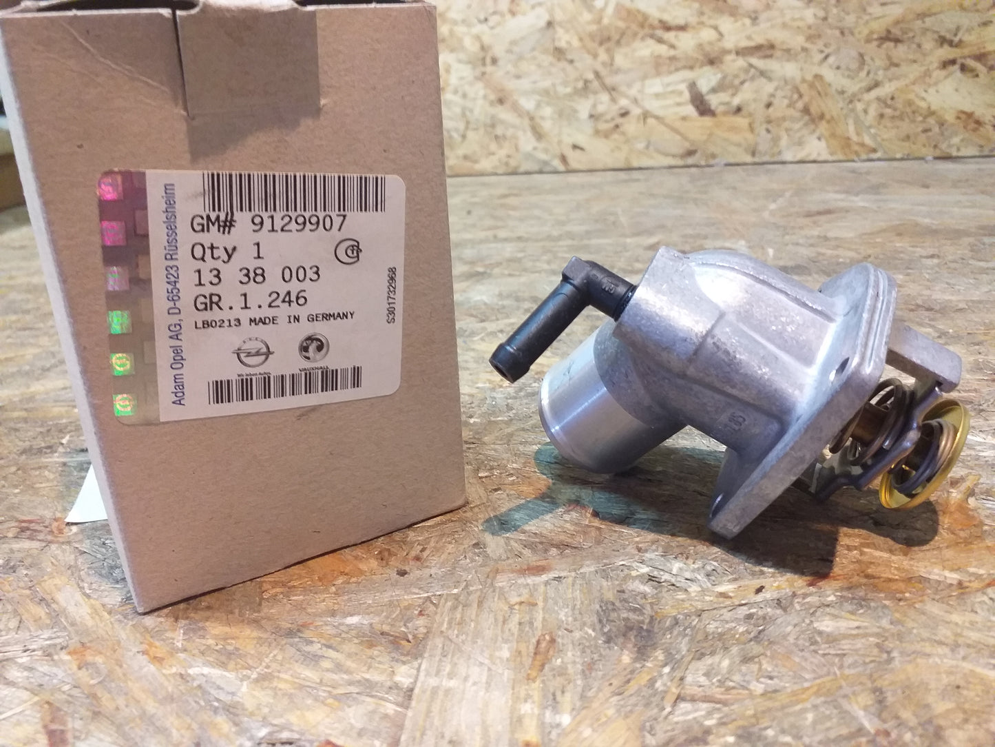 Corsa Meriva Vectra Thermostat Kühlmitteloriginal  GM Opel NEU